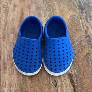 Native Shoes Kids Blue Water Shoes C5
